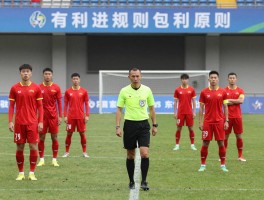 有利进攻规则包括什么,裁判如何掌握有利原则,球队怎样利用有利进攻,什么是进攻有利条款