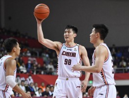 克莱中锋,如何与中锋完美配合,技术特点有哪些优势,为何受大个子喜爱