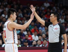 为什么篮球拍手是技术犯规,NBA和CBA判罚标准差异,裁判为什么吹T