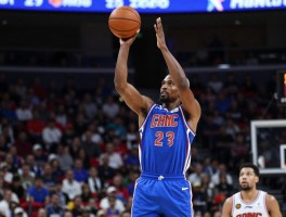 朗多为什么是中锋,真中锋称号由来,篮板能力如何,球场指挥作用