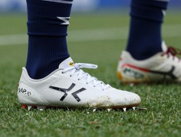 鞋钉越位是什么意思,VAR如何判定体毛级越位,它与传统越位判罚有何不同