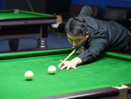 台球什么是夹角球杆型,夹角如何影响击球精度,杆法技巧如何掌握,实战中如何调整