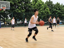 篮球跑步运球怎么练,跑步运球训练方法有哪些,如何快速提升跑动运球能力