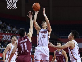 中锋有后卫梦,为什么中锋想打后卫,如何训练后卫技术,成功转型案例有哪些