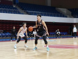 篮球篮下脚步怎么练,篮球篮下脚步的重要性,篮球中锋篮下脚步教学