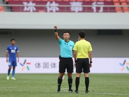 詹俊边裁事件解读,如何评价边裁判罚,VAR技术影响几何,争议案例解析