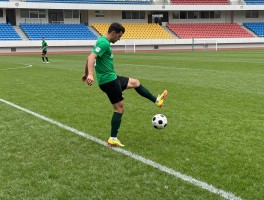 什么样的球是角球,角球判罚条件是什么,角球怎么踢才算进