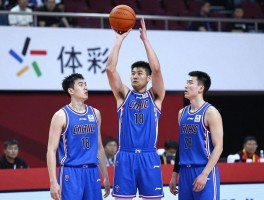 中锋最高吗,中锋身高一般多少,最高中锋是谁,中锋身高优势如何发挥