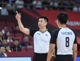 为什么技术犯规手势是t,裁判手势含义,技术犯规判罚标准,篮球规则解读