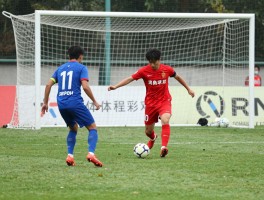 踢点球怎么才能踢死角：死角点球如何练习,点球角度控制技巧,点球心理压力如何克服