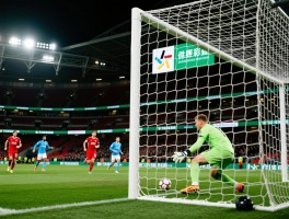 足总杯点球破门,点球大战如何决定胜负,门将如何成为点球英雄