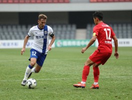 相互越位是什么意思啊,足球越位规则如何判定,什么情况不算越位犯规