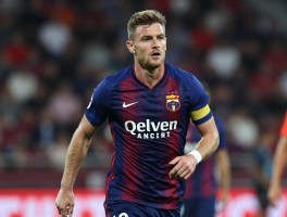 鲁尼中锋战术价值解析,如何从前锋转型中锋,鲁尼篮板技巧有哪些,中锋鲁尼防守怎么样