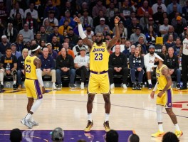 湖人掘金球员得分g5,穆雷绝杀多少分,詹姆斯数据如何,关键球员有谁