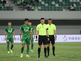 国安踢边裁,争议判罚有哪些,var怎么介入,裁判安排规则是什么