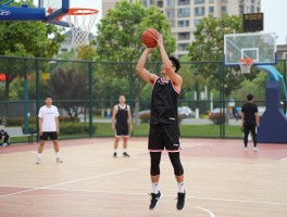 篮球的一天,晨练如何开始,新手如何快速上手,受伤后怎么恢复训练