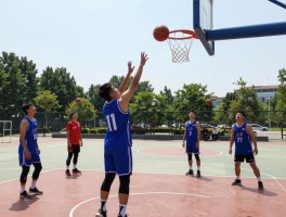 篮球什么是角球,篮球有角球吗,篮球角球和足球角球区别,篮球底线球怎么发