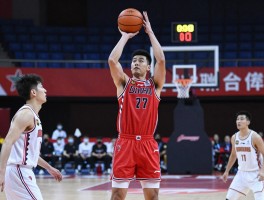 中锋简单进攻技能,中锋必学进攻技巧有哪些,中锋篮下如何得分,中锋进攻手段怎么练