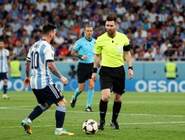 梅西裁判进攻有利,裁判为什么偏袒梅西,梅西获得点球多吗,进攻有利原则怎么判定