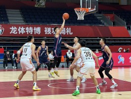 篮球打全场如何摆脱半场龙,全场虫，快攻战术、防守选位、体能分配是关键