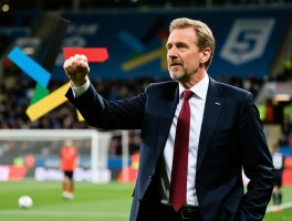 足坛越位新规则是什么意思,越位新规对谁有利,温格越位提案内容是什么