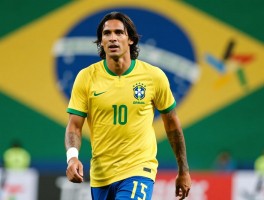 巴西球员卡卡现在状况,退役后生活如何,目前从事什么工作