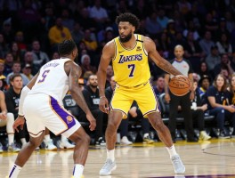 湖人球员麦基,三冠中锋如何逆袭,五大囧标签如何打破,澳洲联赛表现如何