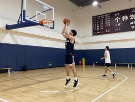 篮球新手训练,如何制定个人计划,基本功怎么练,多久能看到效果
