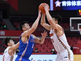 篮球能打手吗丨什么情况算犯规，如何正确防守不犯规？