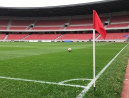 足球什么是角球标志图片,角球区怎么画,角球判罚规则是什么,角旗杆高度多少