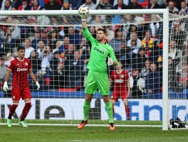 哈德斯vs雷丁点球大战全解析,点球决胜如何决定胜负,胜出奖金有多少,门将如何成为英雄