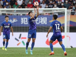 什么是压哨进球技术犯规,压哨球和犯规同时发生怎么判,进球有效还吹犯规吗