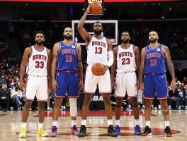 篮球最强阵容怎么排,NBA历史最佳阵容有哪些,现役最强五人组是谁,攻防兼备阵容怎么选