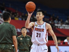 黄云龙球员,技术特点是什么,职业生涯数据,如何从军人成长为篮球名宿