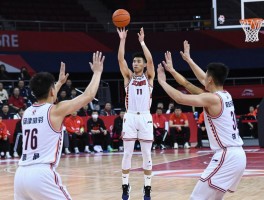 什么是篮球技术犯规图片,技术犯规手势怎么做,哪些行为算技术犯规