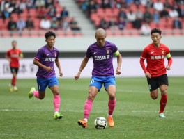 光头球员为何实力出众,他们有哪些优势,如何影响比赛走向