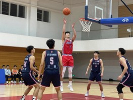 篮球拦人技巧全掌握,如何提高防守能力,防守站位要领,避免防守犯规