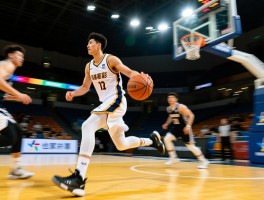 篮球慢拍怎么拍出动感,篮球慢门拍摄需要什么设置,篮球比赛慢动作拍摄技巧