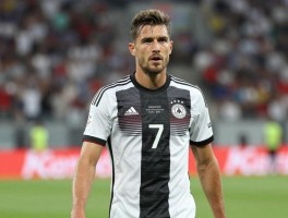 福兰德中锋技术特点是什么,为什么被称全能型中锋,在德国队地位如何