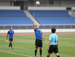 角球是用什么发球,判罚条件是什么,发球位置在哪里,战术如何运用