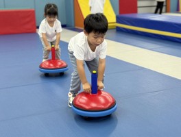 羊角球是练什么的,羊角球感统训练方法,羊角球对前庭觉发育有什么用,羊角球适合几岁孩子