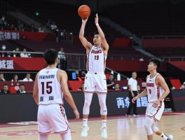 篮球徐杰丨身高不足1米8为何能成功,技术特点是什么,未来前景如何