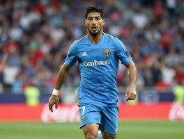 苏牙中锋技术解析,苏亚雷斯中锋强在哪里,苏牙中锋技术特点,如何成为苏牙式中锋