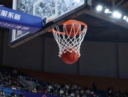 篮球停在篮筐怎么办,原因是什么,规则怎么判,如何取下来,预防方法有哪些