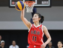 邱晨篮球丨左手将如何改变女篮,心肌炎为何退役,澳洲生活怎样