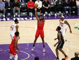 防守球员可以站在进攻有利区内吗，合理冲撞区规则是什么，NBA如何判罚阻挡犯规