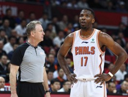 奎因篮球,哪些球员叫奎因,德里克奎因什么水平,克里斯奎因执教哪个队