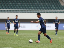 直塞反越位是什么意思,如何正确跑位,传球时机怎么把握,斜插和直插哪个好