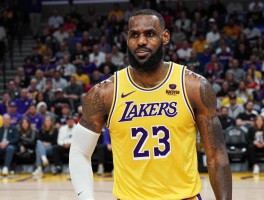 叫詹姆斯球员是谁,勒布朗詹姆斯什么水平,詹姆斯效力过哪些球队