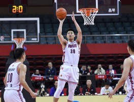 篮球张子扬,在哪个球队，技术特点是什么，最新比赛表现如何